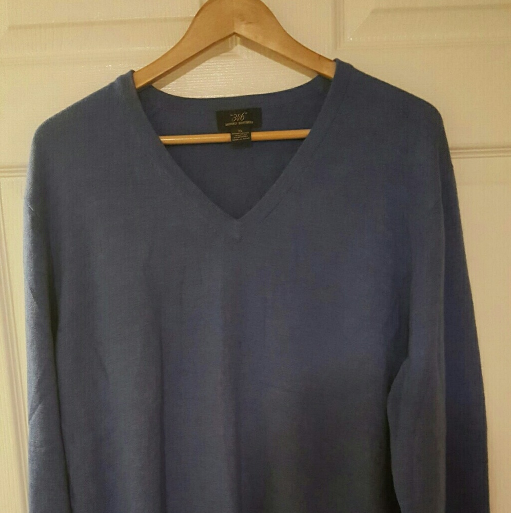 Brooks Brothers V Neck SWEATER XL